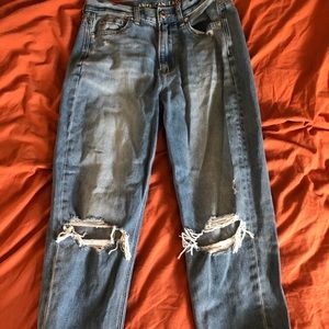 Light wash ripped mom jeans